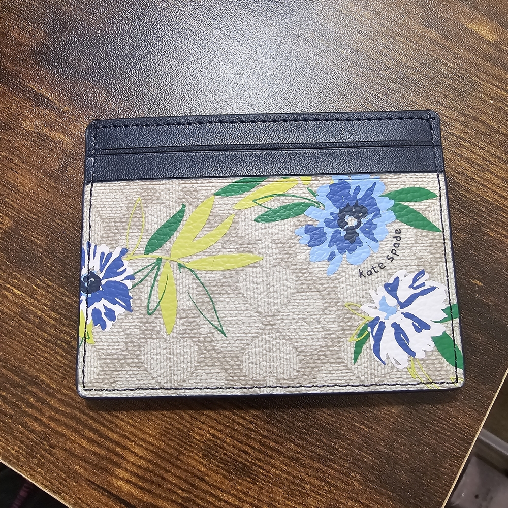 Kate Spade Floral Card Holder in Navy & Cream - Picture 3 of 5